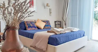 Vintage Provence - La Chambre Lumière