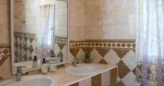 Vintage Provence - La Chambre Lumière