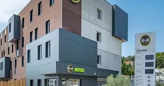 Hôtel B&B Saint Menet Marseille.jpg Hôtel B&B Saint Menet Marseille.jpg