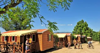 Les Pinèdes du Luberon Les Pinèdes du Luberon