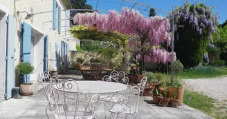 Au Mas de la Menouille