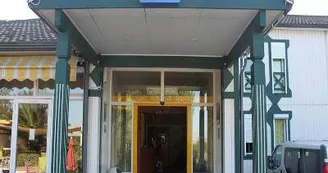 13T1034896_1_WEB.jpg