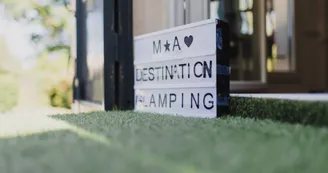 Camping Porte des Alpilles_Saint-Étienne-du-Grès