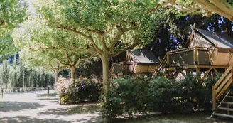 Camping Porte des Alpilles_Saint-Étienne-du-Grès