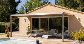 Piscine et espace de vie extérieur Piscine et espace de vie extérieur