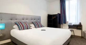 Hôtel Kyriad Marseille Blancarde Timone .jpg