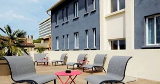 Hôtel Kyriad Marseille Blancarde Timone .jpg