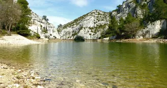 Lac du Peiroou à Saint-Rémy-de-Provence