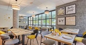 Salle petit déjeuner Salle petit déjeuner