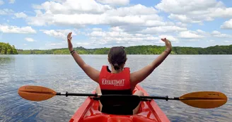 Kayakomat-location-de-kayak-Lac-de-Saint-Pardoux Kayakomat-location-de-kayak-Lac-de-Saint-Pardoux