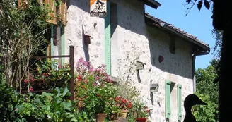 Roulotte de la Ferme des Anes de Vassivière_8 Roulotte de la Ferme des Anes de Vassivière_8