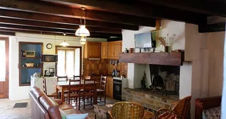 meublé_lajoubertie_coussacbonneval_3