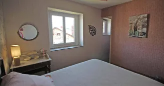 Gite de Gaby et Jean à Coussac Bonneval en Haute-Vienne, Nouvelle Aquitaine - chambre lit 160_14 Gite de Gaby et Jean à Coussac Bonneval en Haute-Vienne, Nouvelle Aquitaine - chambre lit 160_14