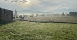 Depuis le jardin , profitez de la beauté de la nature tout autour de vous. Depuis le jardin , profitez de la beauté de la nature tout autour de vous.
