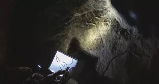 Visite-Groupe-Grottes-Enfant-Saulges Visite-Groupe-Grottes-Enfant-Saulges