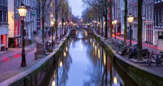 Guide walking tour De Wallen