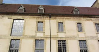 Mairie de Saint-Pierre-en-Auge Mairie de Saint-Pierre-en-Auge