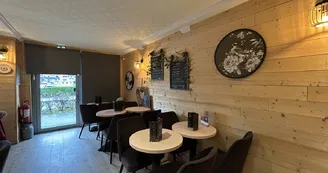Coffee_and_tea_Tables_Courseulles
