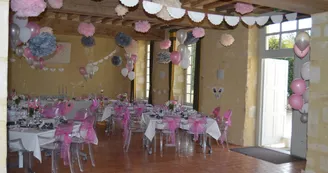 Château de Haut Eclair - grande salle lors d'un mariage Château de Haut Eclair - grande salle lors d'un mariage