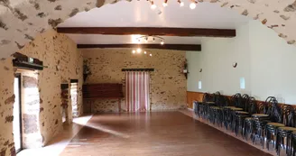 Gîte de groupe Les Gerbaudières - Saint-Christophe-du-Jambet - salle Gîte de groupe Les Gerbaudières - Saint-Christophe-du-Jambet - salle