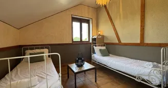 SALON / Chambre 4 SALON / Chambre 4