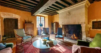 Petit salon du château - bibliothèque Petit salon du château - bibliothèque