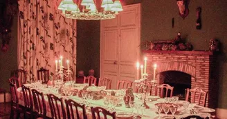 SALLE A MANGER CHANDELLES