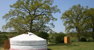 La Grande Savane - Saint-Paul-le-Gaultier - yourte extérieur