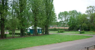 Camping du Val de Sarthe - Beaumont-sur-Sarthe - emplacements Camping du Val de Sarthe - Beaumont-sur-Sarthe - emplacements
