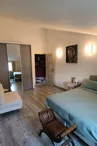 A SERGE E JANE ROOM 1